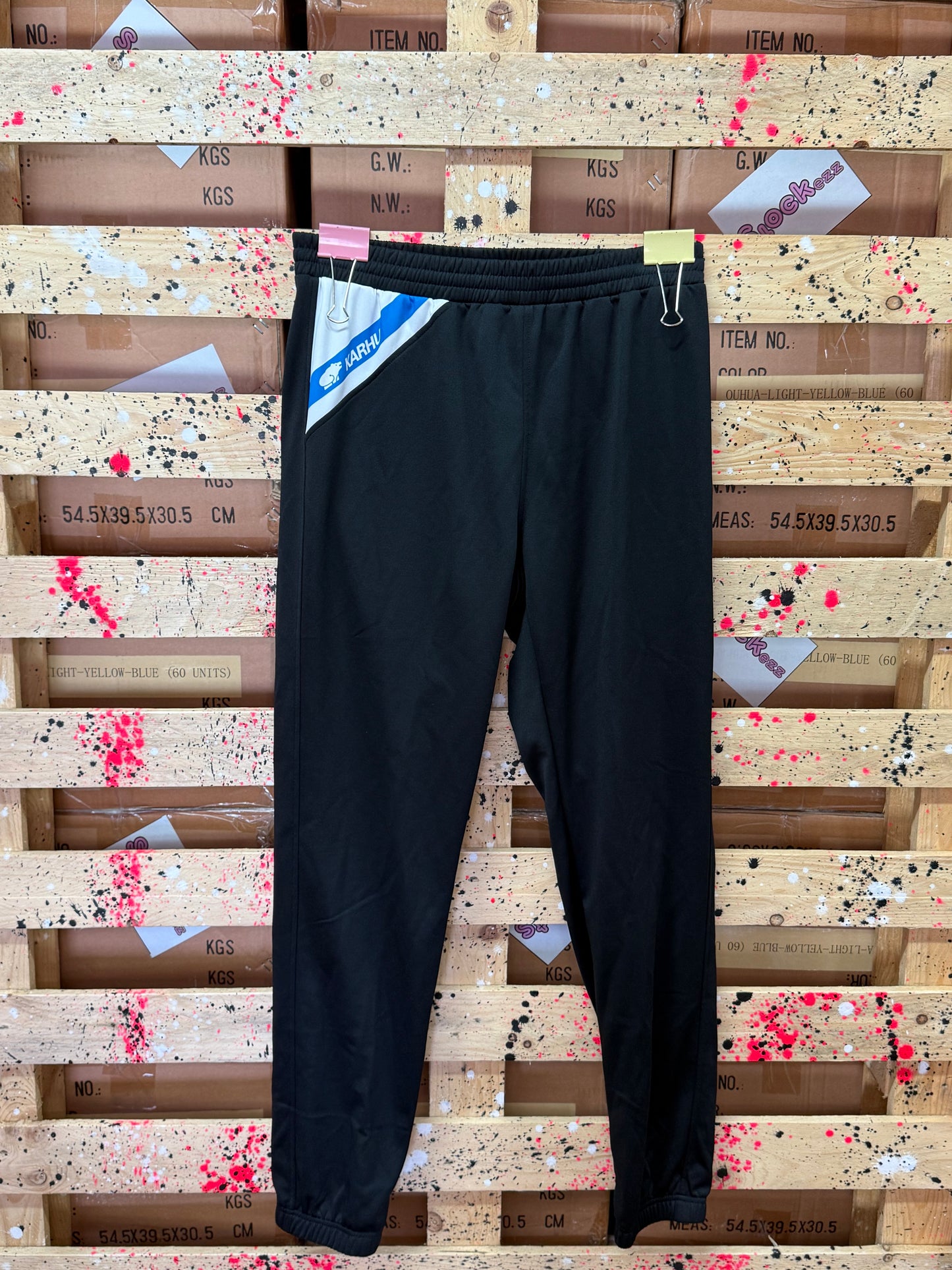KARHU - Pantalone di tuta sportiva nera