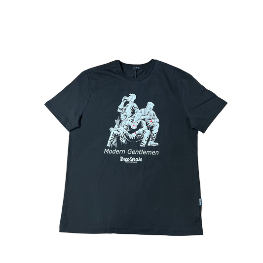 THREE STROKE- T-shirt nera con stampa
