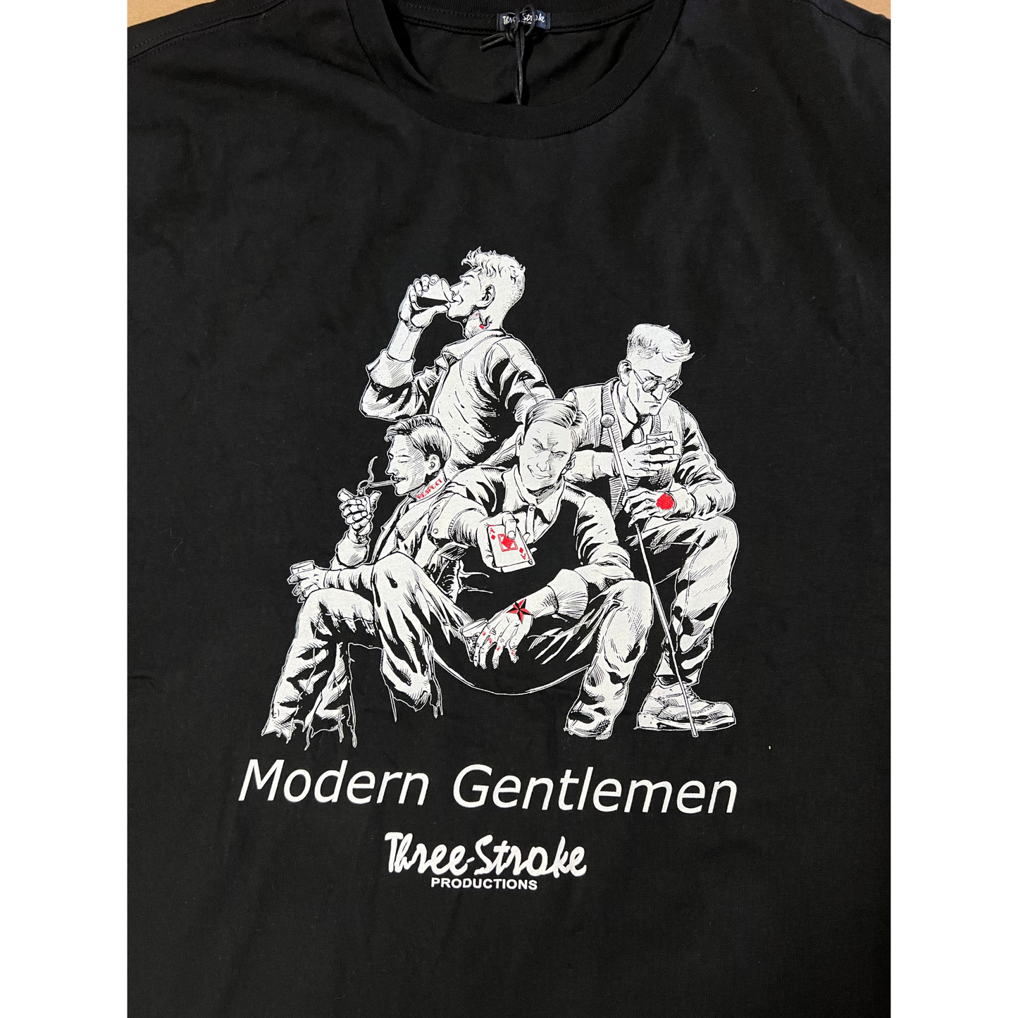 THREE STROKE- T-shirt nera con stampa